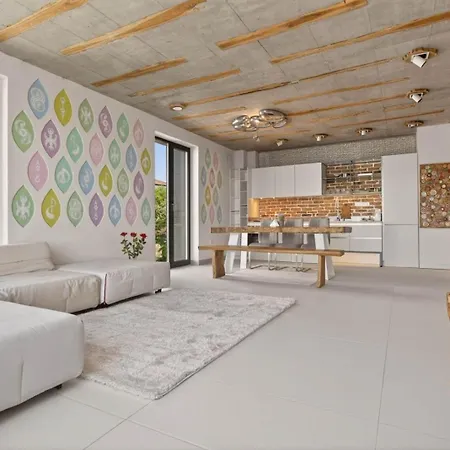 Design Lux Harmony In Bamboo Garden,no Shoes Allowed Inside شقة فارنا