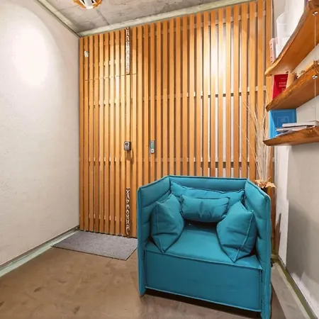 Design Lux Harmony In Bamboo Garden,no Shoes Allowed Inside فارنا