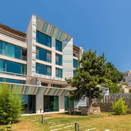 Design Lux Harmony In Bamboo Garden,no Shoes Allowed Inside Varna